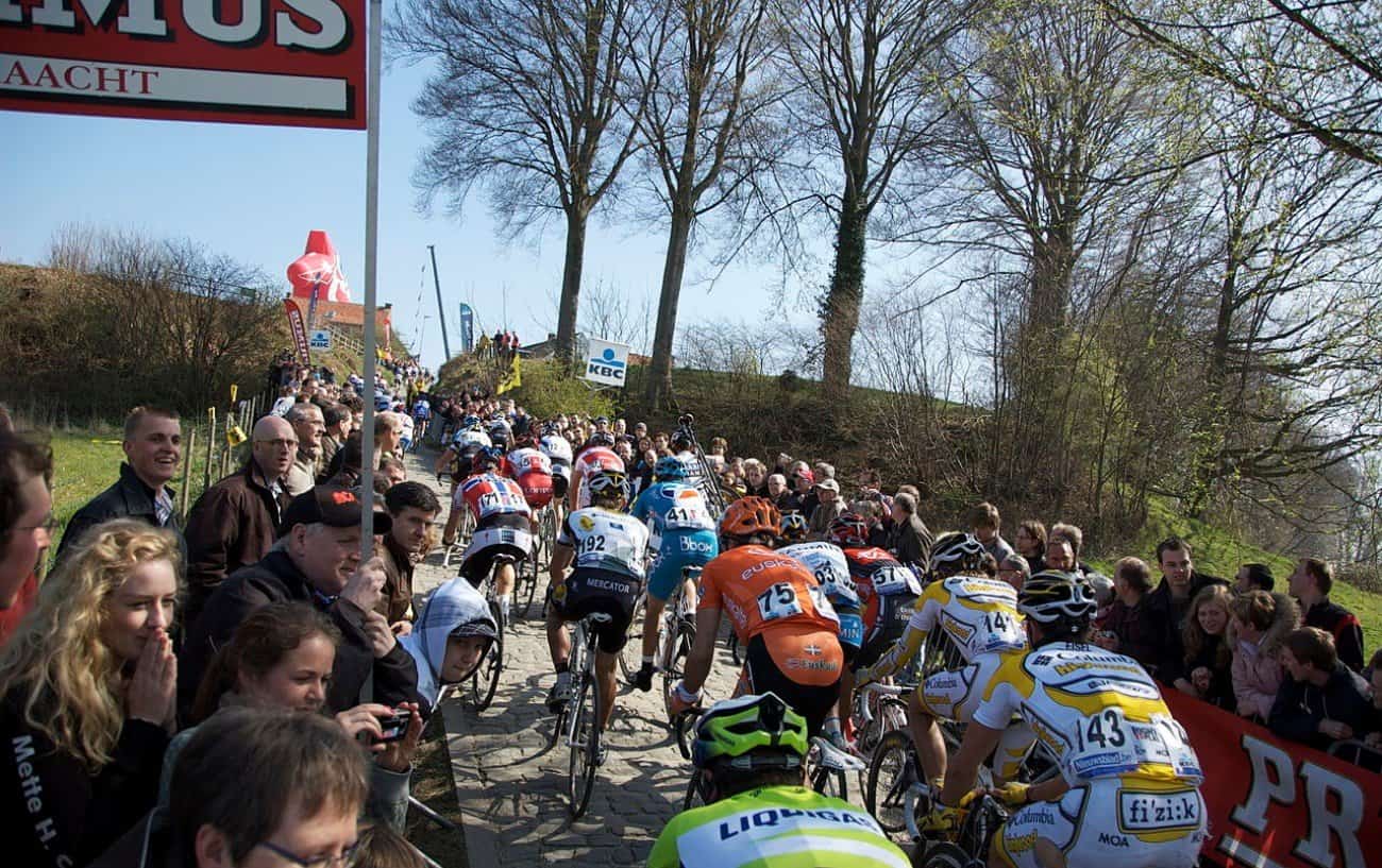 The peloton climbs a cobbled hill at the Tour of Flanders.