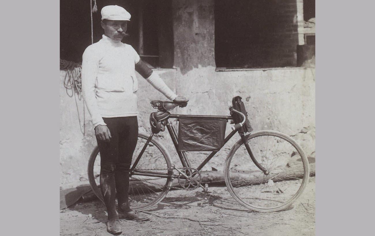 Riding Through Time: History of Le Tour Told in 15 Iconic Tour de France Bikes 2 Maurice Garin at the start of the inaugural Tour de France of 1903, which he would go on to win.