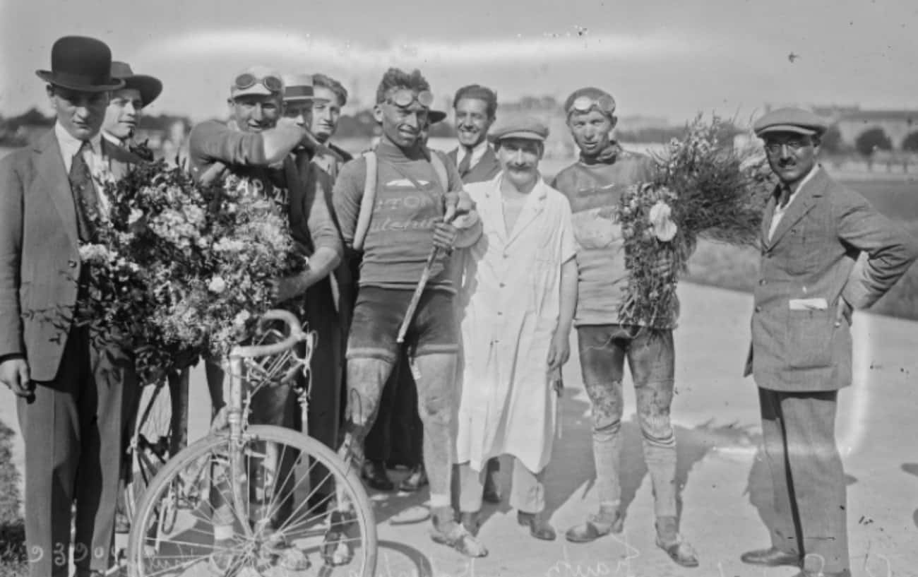 Ottavio Bottecchia is crowned Tour de France winner at the Parc des Princes in Paris, 1924.