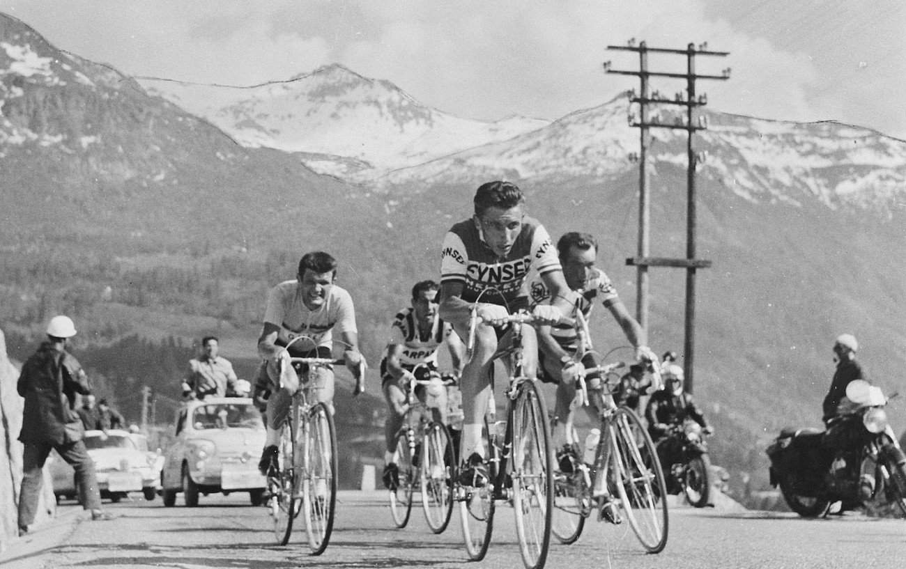 Jacques Anquetil leads the pack up a climb at the 1960 Giro d'Italia.