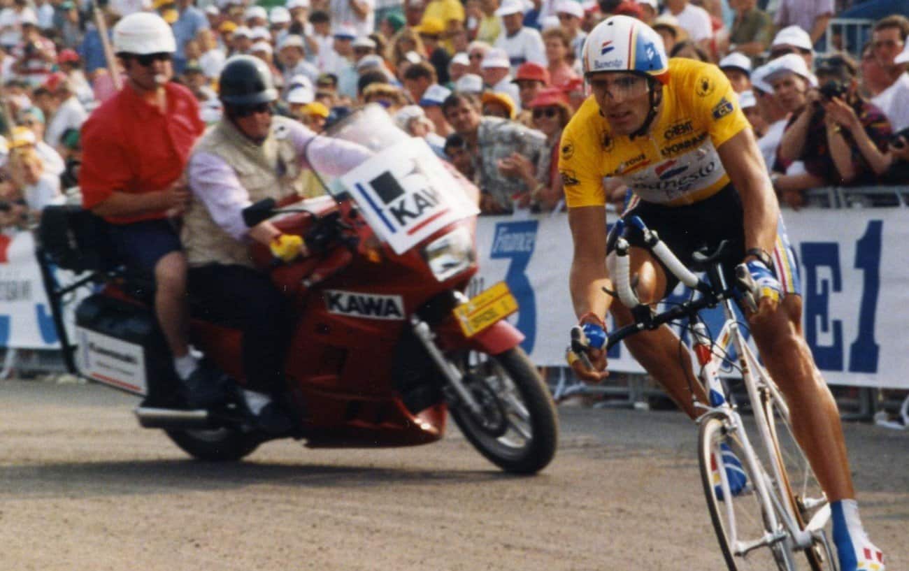 Miguel Induráin rides in the time trial at the 1993 Tour de France. 