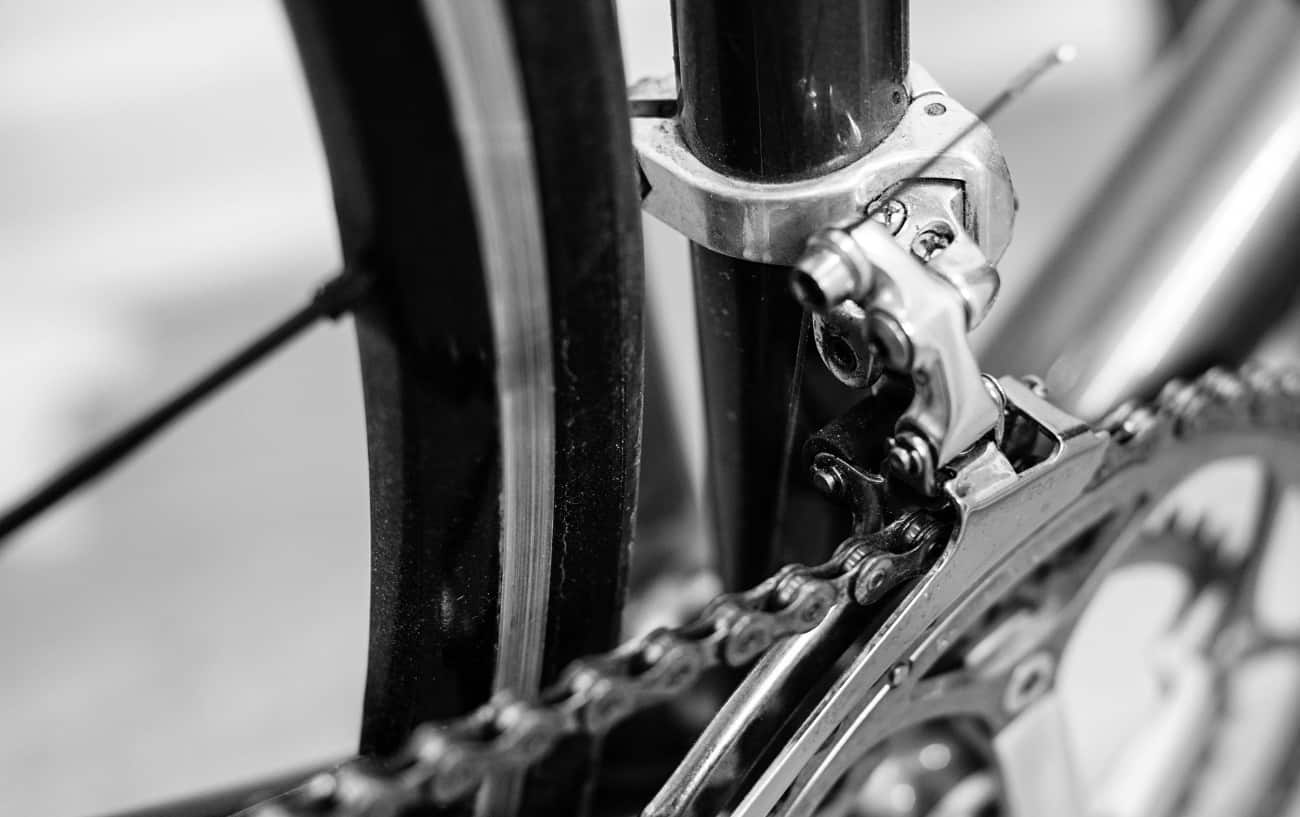 Black and white photo of a front derailleur.