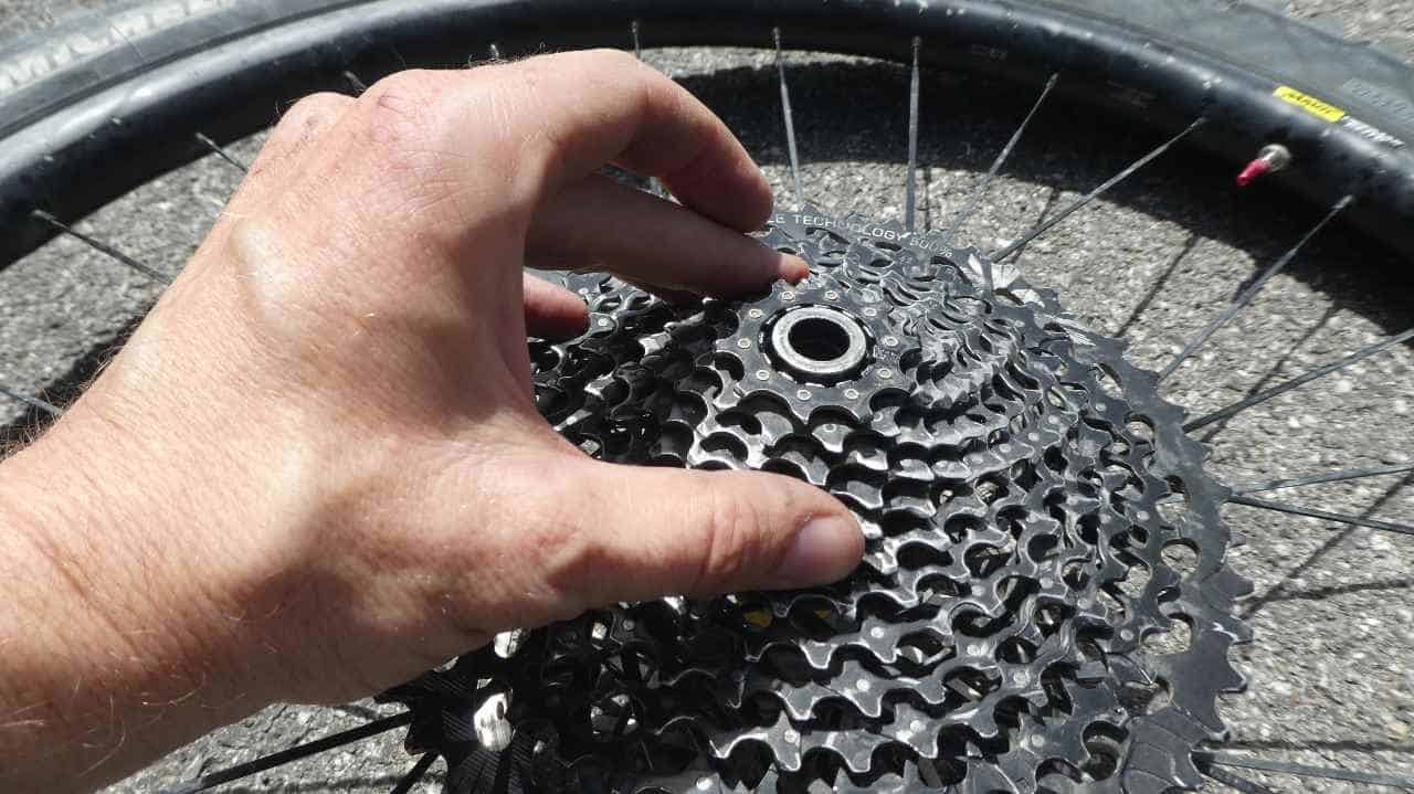 Removing the bike cassette