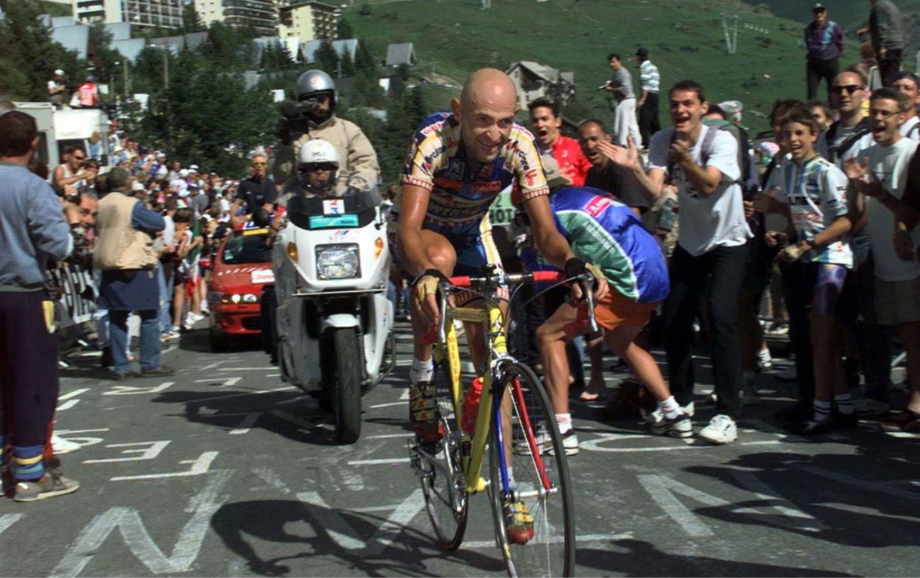 Marco Pantani nears the final hairpin of the road to Alpe d'Huez on his record-setting climb at the 1997 Tour de France.