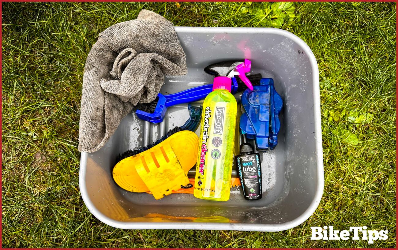 The equipment and products you'll need to clean a bike chain.