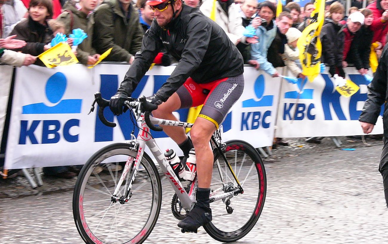 Lance Armstrong riding a Trek Madone 6 Series at the 2010 Tour of Flanders.