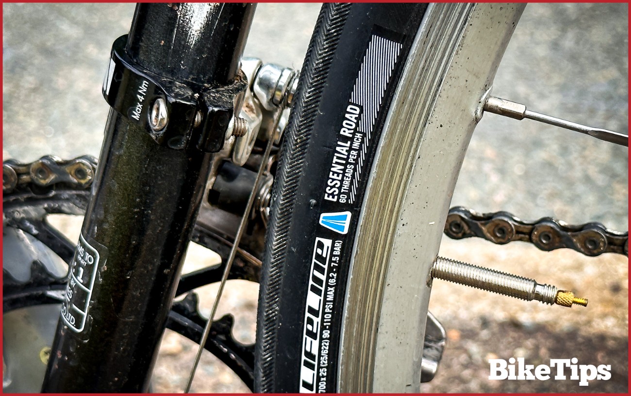 A Lifeline road bike tire on a classic road bike.