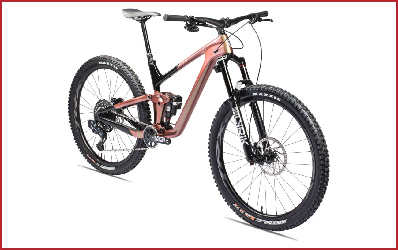 A pink Giant Trance x Advanced Pro photographed against a white background.