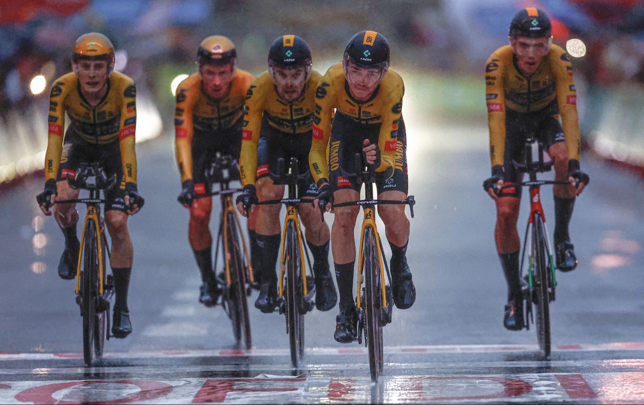 Team Jumbo-Visma cross the line a dissapointing 11th place in the Vuelta 2023 Team Time Trial.