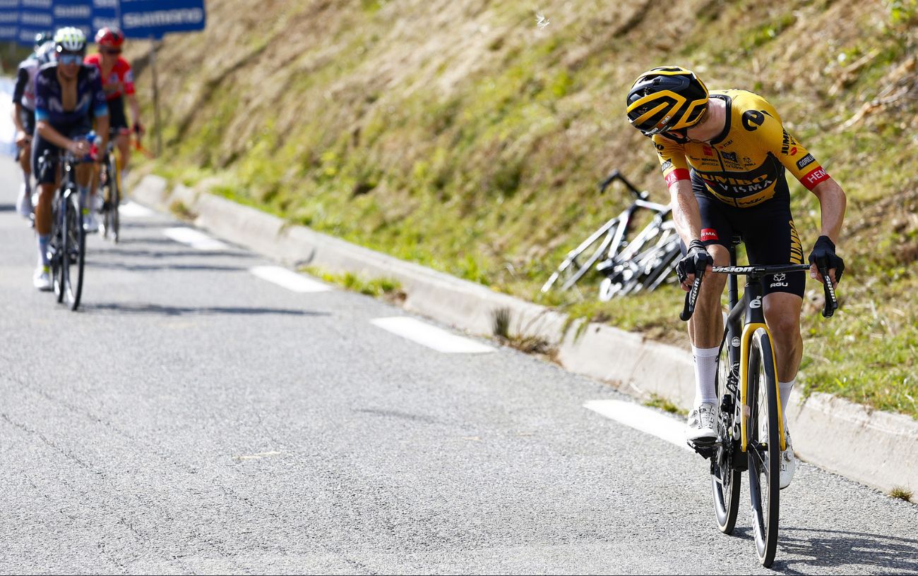 Jonas Vingegaard accelerates away from the group on Stage 13 of the 2023 Vuelta a Espana.