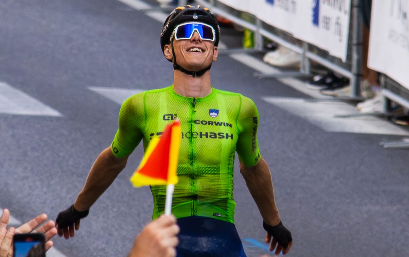 Matej Mohoric celebrates winning the 2023 UCI Gravel World Championships in Veneto.