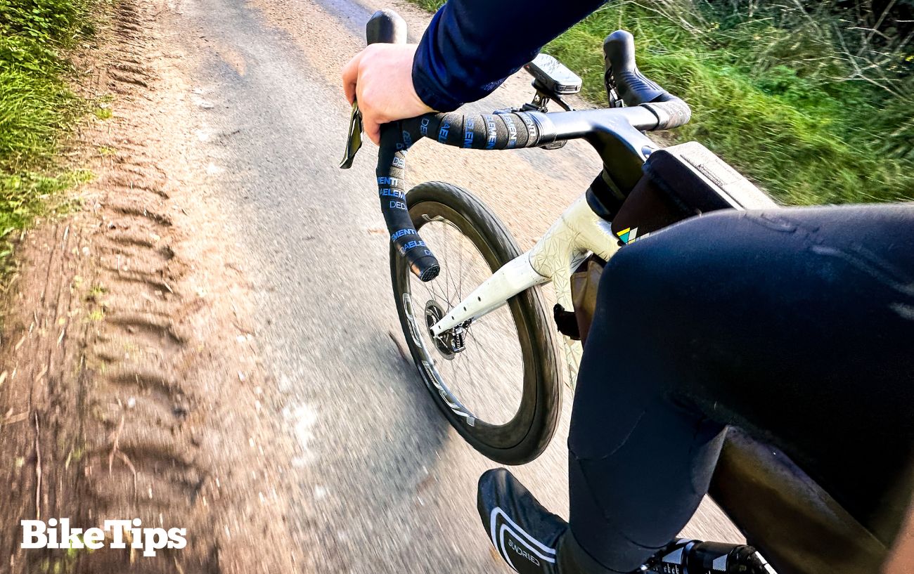 I demonstrate when to shift gears on flat terrain.