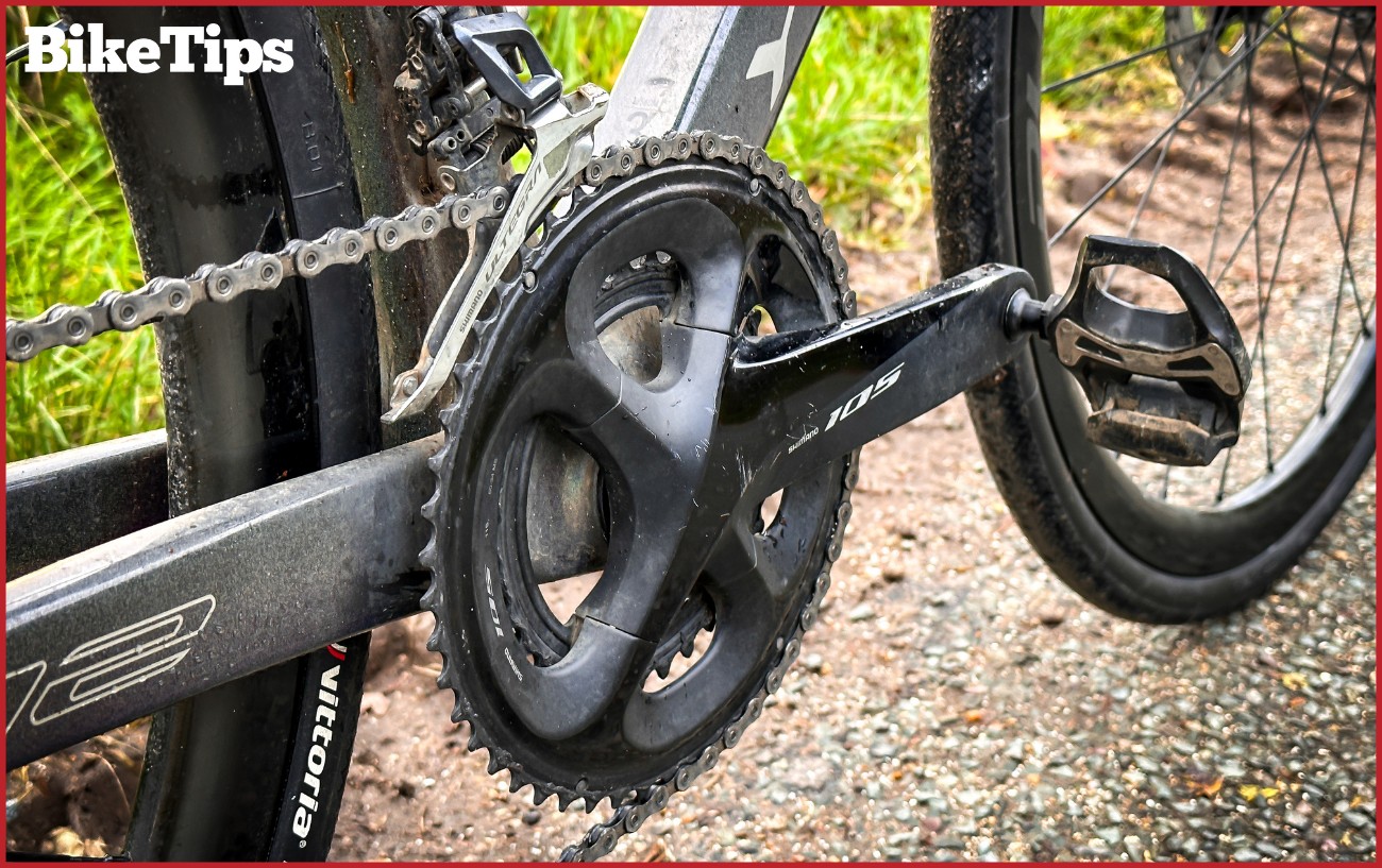 A Shimano 105 Crank.
