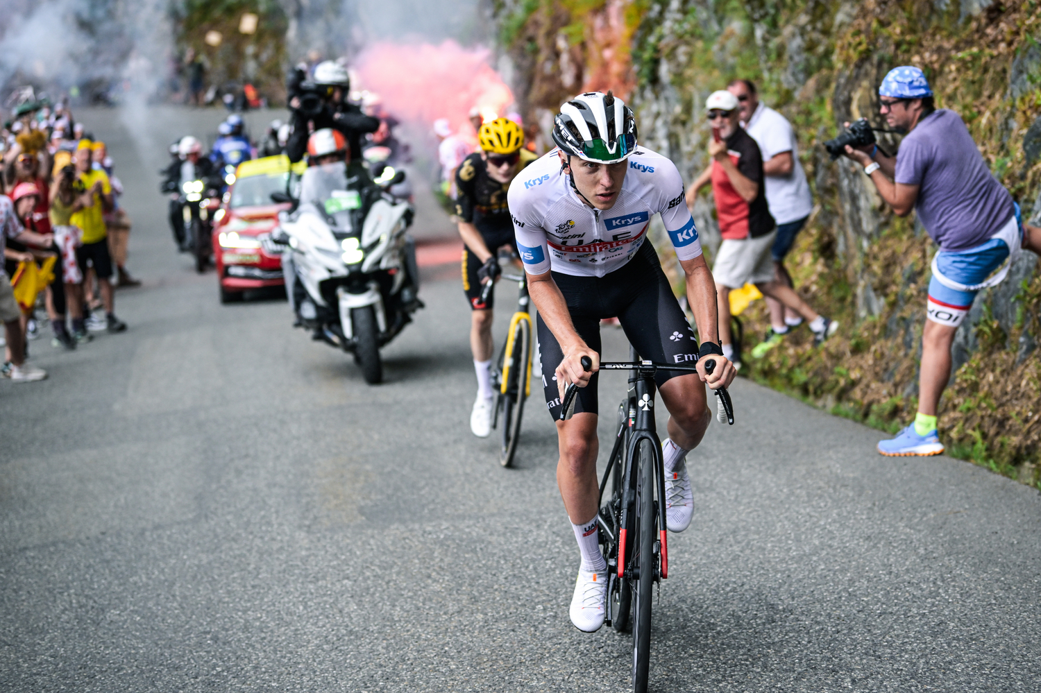 Tadej Pogačar and Jonas Vingegaard climb to Cauterets-Cambasques at the 2023 Tour de France.