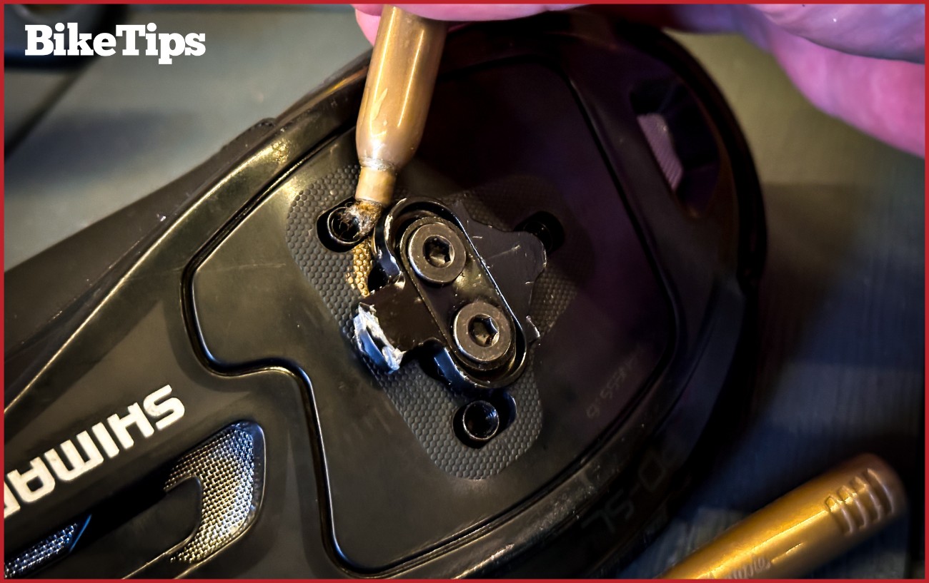Marking the bottom of an SPD cleat to ensure you put it back on right.