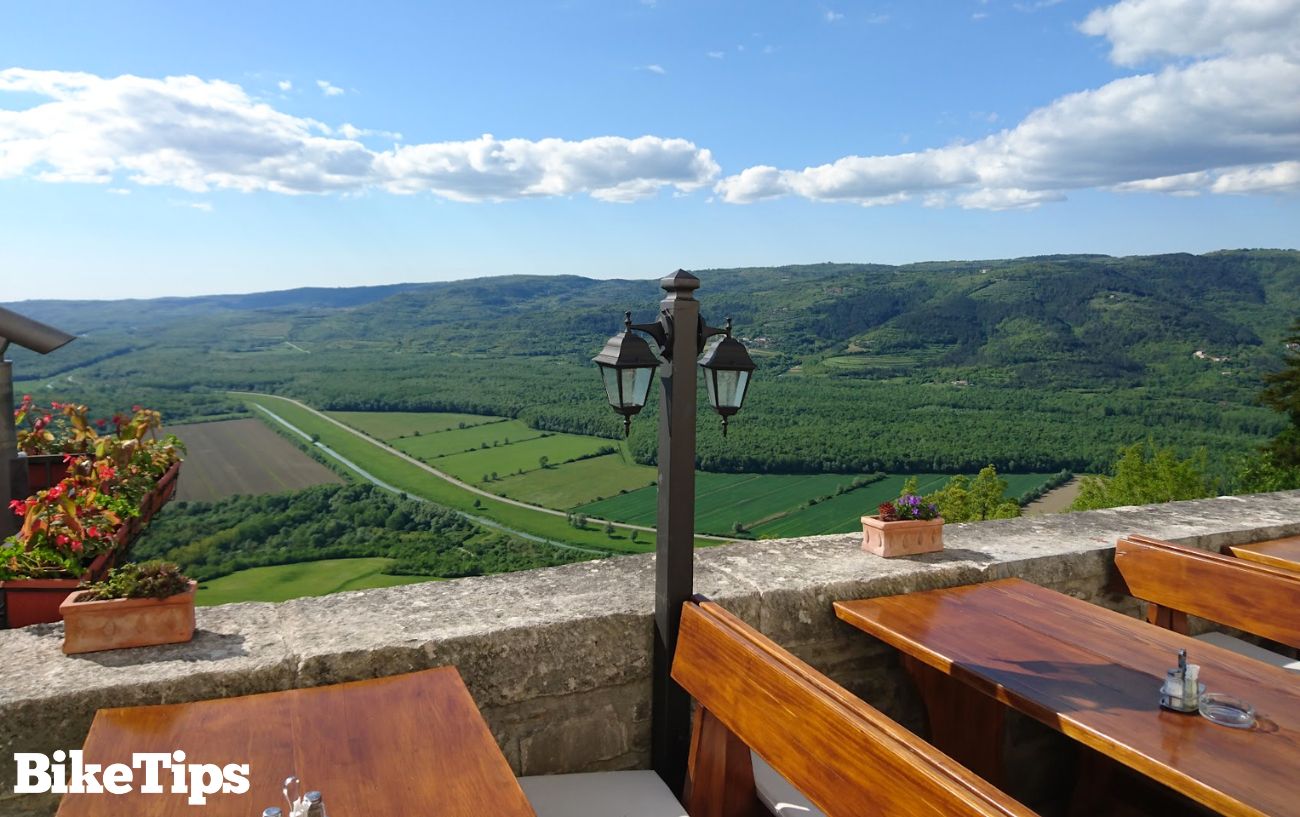 A coffee stop in Motovun.